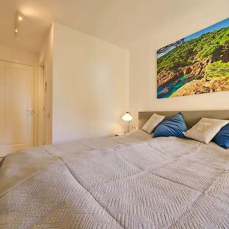 Velas Garden Pool Apartment S'Agaro